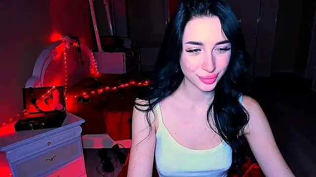 lovely desire online show from January 19, 2025, 6:21 pm
