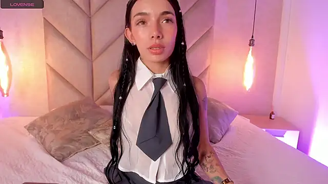 Mollymoon1 online show from January 10, 2025, 7:43 pm