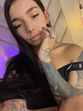 Mollymoon1 online show from January 29, 2025, 8:04 pm