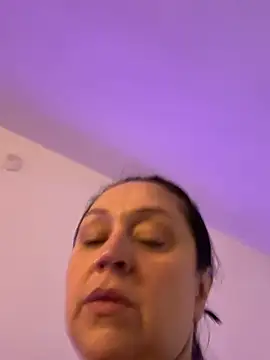 AlyssiaAmoreXO online show from October 22, 2025, 4:50 pm