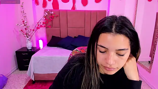 Leah Means  online show from February 25, 2025, 12:38 pm