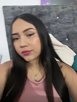 YuliiCamm online show from February 5, 2025, 11:06 pm