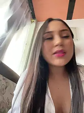 YuliiCamm online show from December 20, 2024, 5:08 pm
