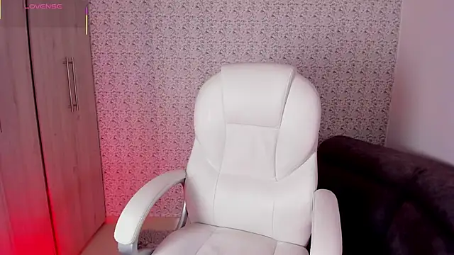 Sarajonnes online show from September 17, 2025, 12:18 pm