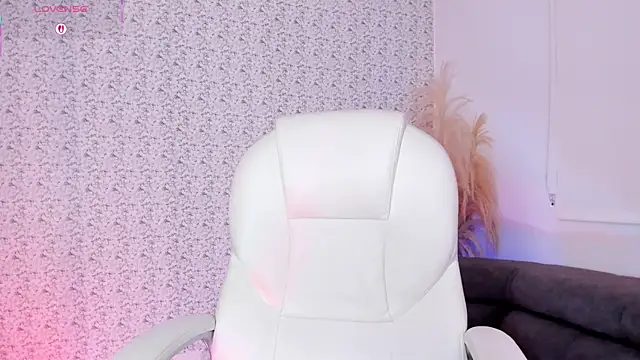 Sarajonnes online show from November 21, 2025, 4:28 pm