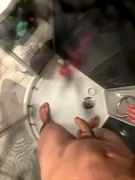 Snapshot of lescro95_ chatting on October 11, 2025, 7:04 pm lescro95  online show from October 11, 2025, 7:04 pm