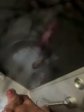 Snapshot of lescro95_ chatting on October 17, 2025, 1:02 pm lescro95  online show from October 17, 2025, 1:02 pm