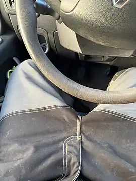 Snapshot of lescro95_ chatting on March 18, 2025, 1:01 pm lescro95  online show from March 18, 2025, 1:01 pm