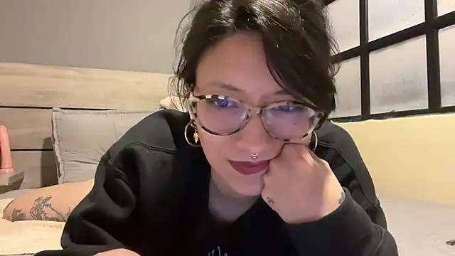 Snapshot of cataline_de_aragaon chatting on September 11, 2025, 8:09 pm cataline de aragaon online show from September 11, 2025, 8:09 pm