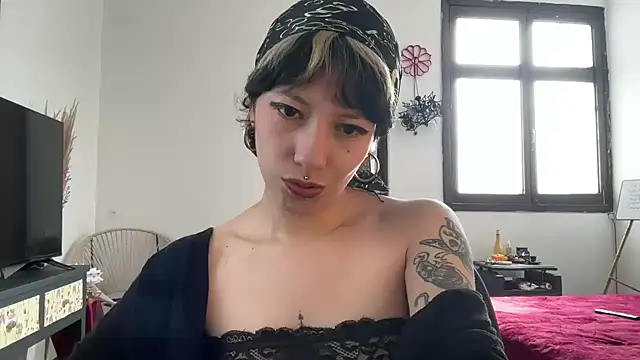 Snapshot of cataline_de_aragaon chatting on January 9, 2025, 8:22 pm cataline de aragaon online show from January 9, 2025, 8:22 pm