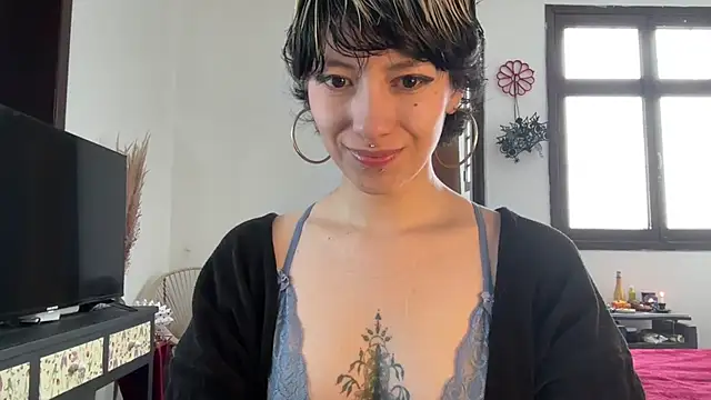 Snapshot of cataline_de_aragaon chatting on January 8, 2025, 8:07 pm cataline de aragaon online show from January 8, 2025, 8:07 pm