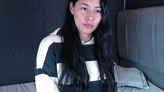  joy yva online show from December 15, 2025, 11:10 pm