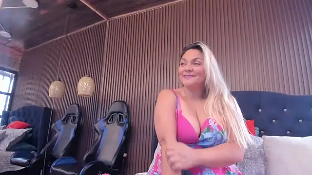 Snapshot of MalorySweet chatting on October 11, 2025, 1:01 pm MalorySweet online show from October 11, 2025, 1:01 pm