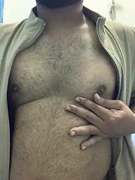 desiduzz21 online show from January 15, 2026, 10:35 pm