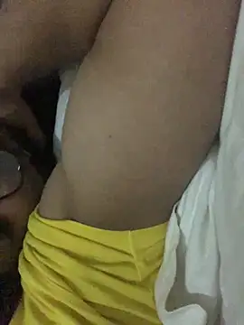 Snapshot of desiduzz21 chatting on December 16, 2024, 10:34 pm desiduzz21 online show from December 16, 2024, 10:34 pm