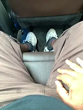 Snapshot of desiduzz21 chatting on February 22, 2025, 11:24 am desiduzz21 online show from February 22, 2025, 11:24 am