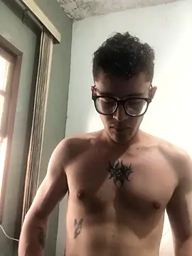 Snapshot of aely155 chatting on December 2, 2024, 4:15 pm aely155 online show from December 2, 2024, 4:15 pm