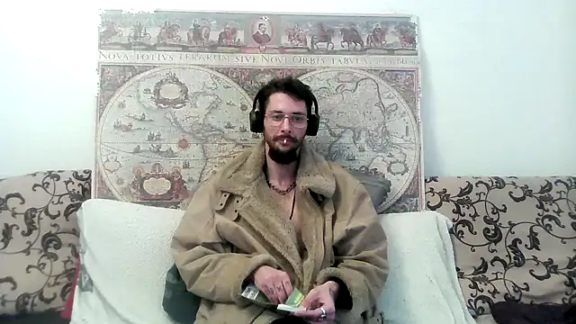 Snapshot of casualtimepassenger chatting on March 2, 2025, 7:10 am casualtimepassenger online show from March 2, 2025, 7:10 am