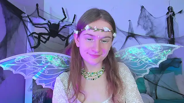 Snapshot of L1ittle_kitty_ chatting on October 31, 2025, 6:32 am L1ittle kitty  online show from October 31, 2025, 6:32 am