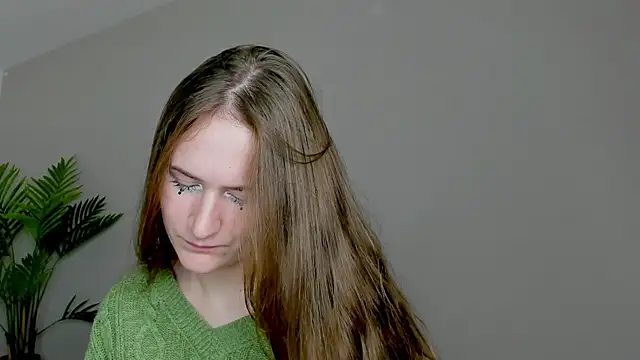 L1ittle kitty  online show from November 27, 2025, 6:58 am