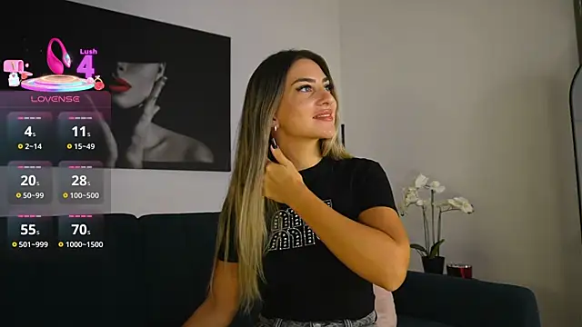 Snapshot of izzy_belle chatting on October 29, 2025, 9:14 pm izzy belle online show from October 29, 2025, 9:14 pm