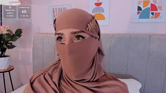 Snapshot of rawiya chatting on February 18, 2026, 12:01 pm rawiya online show from February 18, 2026, 12:01 pm