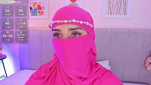 Snapshot of rawiya chatting on September 18, 2025, 12:08 pm rawiya online show from September 18, 2025, 12:08 pm