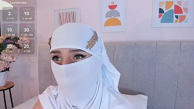 Snapshot of rawiya chatting on February 7, 2026, 12:35 pm rawiya online show from February 7, 2026, 12:35 pm