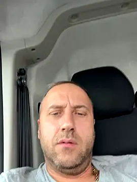 Lecatore80 online show from November 14, 2025, 1:26 pm