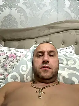 Lecatore80 online show from November 7, 2025, 5:28 pm