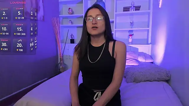 Lucy Williiams online show from February 15, 2025, 8:23 pm