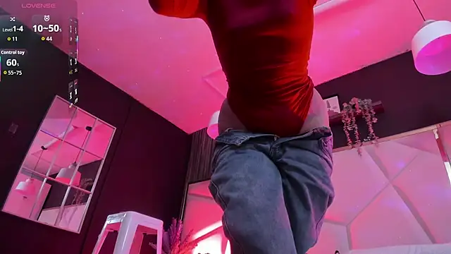 Lucy Williiams online show from September 11, 2025, 12:27 pm