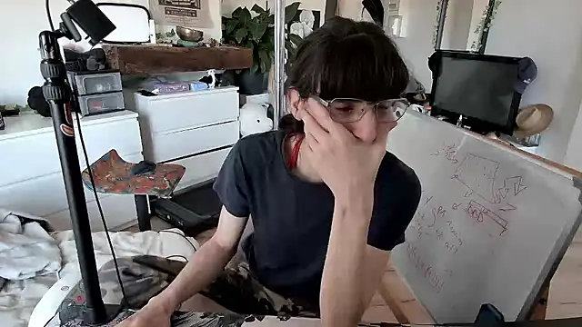 CeriseLapine online show from January 8, 2026, 11:05 am