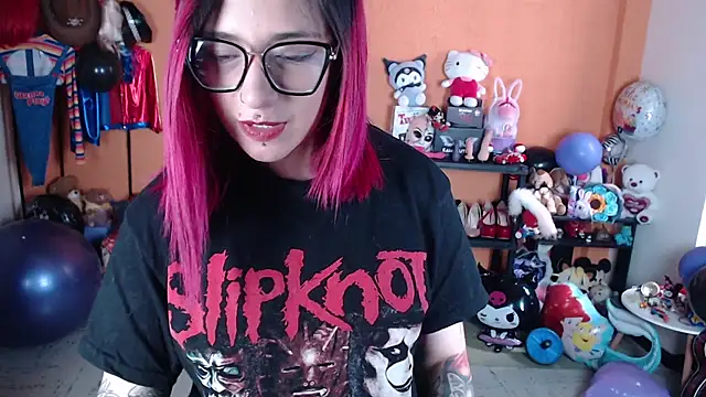 MissMiia2 online show from September 25, 2025, 5:08 pm