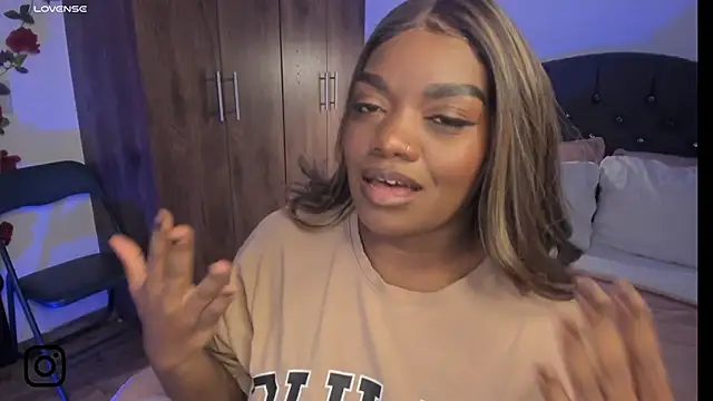 Snapshot of Im_Maria chatting on January 10, 2025, 10:25 pm Im Maria online show from January 10, 2025, 10:25 pm