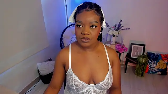 Snapshot of Im_Maria chatting on October 10, 2025, 5:03 pm Im Maria online show from October 10, 2025, 5:03 pm