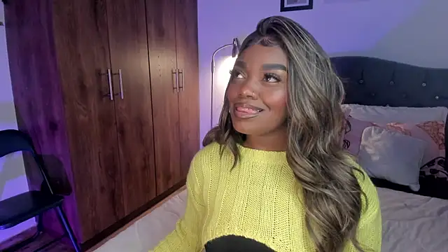 Snapshot of Im_Maria chatting on December 9, 2024, 11:45 pm Im Maria online show from December 9, 2024, 11:45 pm