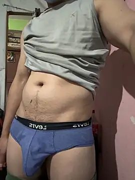 Snapshot of alburt_1996 chatting on December 16, 2024, 3:00 pm alburt 1996 online show from December 16, 2024, 3:00 pm