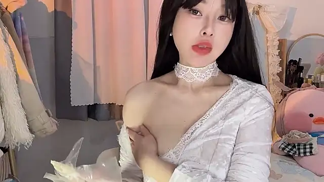 Carly 1 online show from January 13, 2025, 12:56 pm
