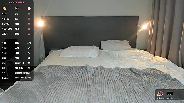 jesssicamooon online show from February 26, 2025, 3:35 am