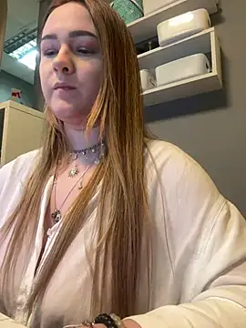 Snapshot of Emma_B1uem chatting on January 11, 2025, 9:36 am Emma B1uem online show from January 11, 2025, 9:36 am