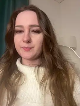 Snapshot of Emma_B1uem chatting on December 23, 2024, 9:18 pm Emma B1uem online show from December 23, 2024, 9:18 pm