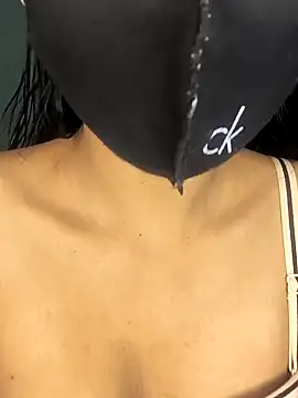 cute simmy0 online show from March 28, 2026, 2:51 pm