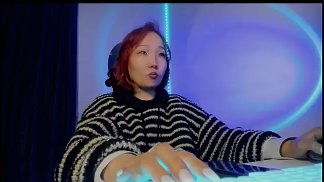 Snapshot of himeros_goddess chatting on October 14, 2025, 4:57 am himeros goddess online show from October 14, 2025, 4:57 am