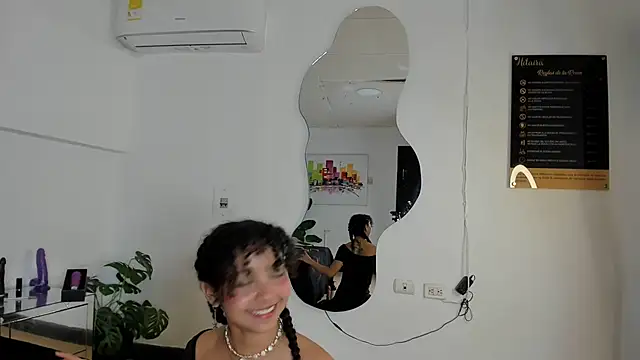 Snapshot of Milanxht chatting on March 20, 2025, 1:24 am Milanxht online show from March 20, 2025, 1:24 am