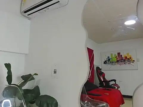 Milanxht online show from September 27, 2025, 9:10 pm