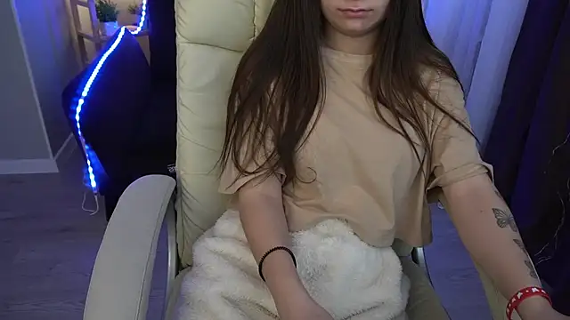 ElysLunar online show from February 3, 2025, 12:25 pm