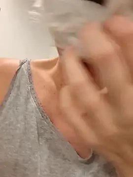 Hexe12346 online show from March 8, 2026, 5:49 pm