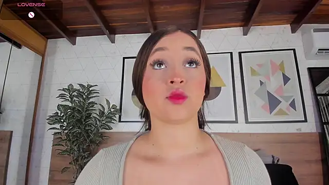 MiaKay1 online show from November 9, 2025, 3:32 am