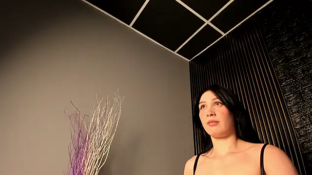 Kitty belle   online show from January 28, 2025, 1:49 pm